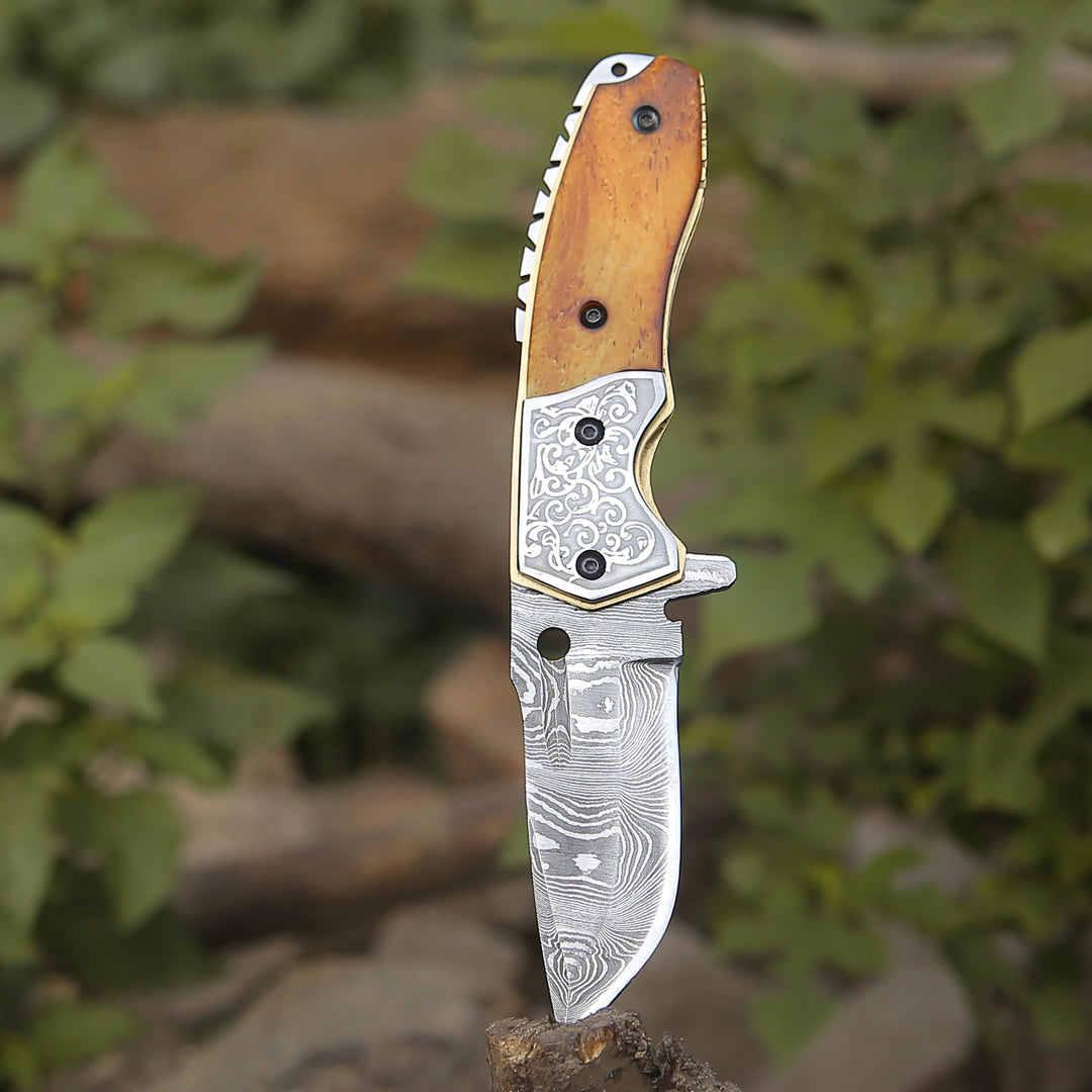 Damascus Pocket Knife - Reckoner Damascus Pocket Knife with Charred Bone Handle - Shokunin USA