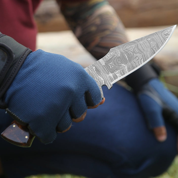 Damascus Knife - Radiant Damascus Hunting Knife with Rosewood Handle - Shokunin USA