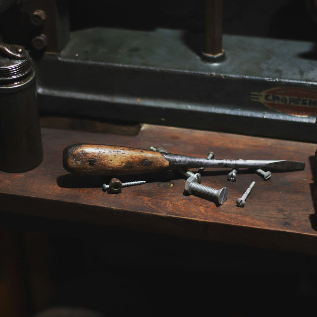 Pocket Knife vs. Multi-Tool: Which One Fits Your Needs? - Shokunin USA