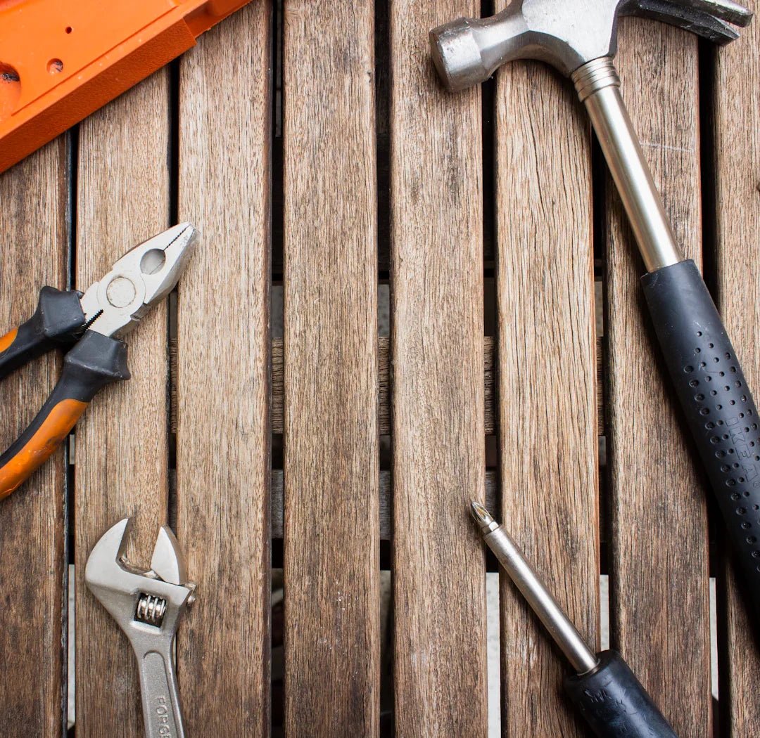 The Pocket Knife vs Multi-Tool: Which Is Right for You? - Shokunin USA