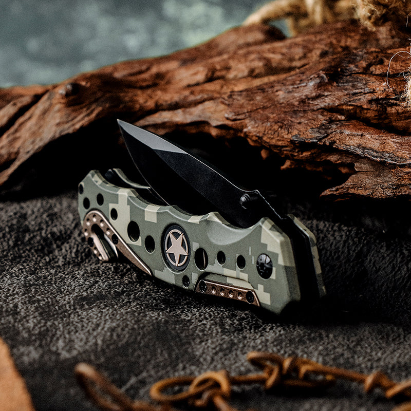 Pocket Knife - Star Pocket Knife with Serrated Blade & Camouflage Handle - Shokunin USA