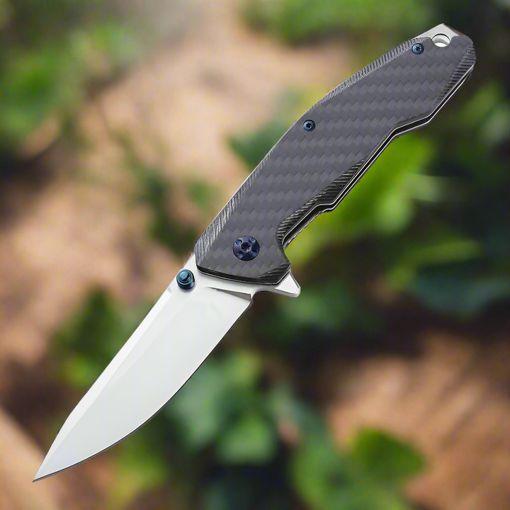 Manta Pocket Knife with Carbon Fiber Handle & Leather Sheath