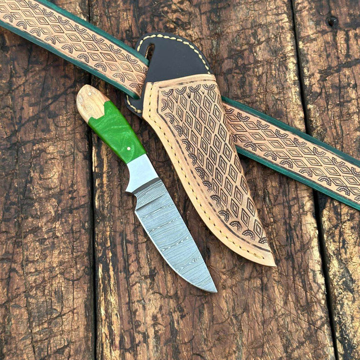 Yellowstone Skinning Knife - Yellowstone Damascus Skinner Knife with Hand tooled Sheath &amp; Belt - Shokunin USA