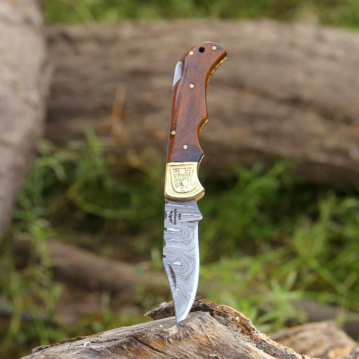 Cuchillo de caballero Pinnacle con mango de nácar
