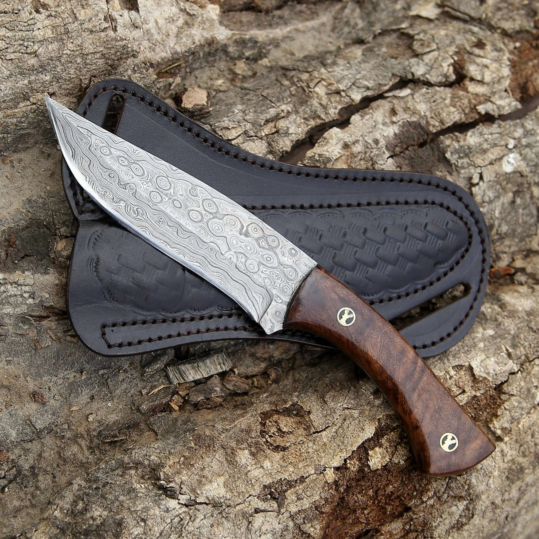 Bloodhound Hunting Knife - Bloodhound Handmade Damascus Steel Hunting Knife with Rosewood Handle &amp; Leather Sheath - Shokunin USA