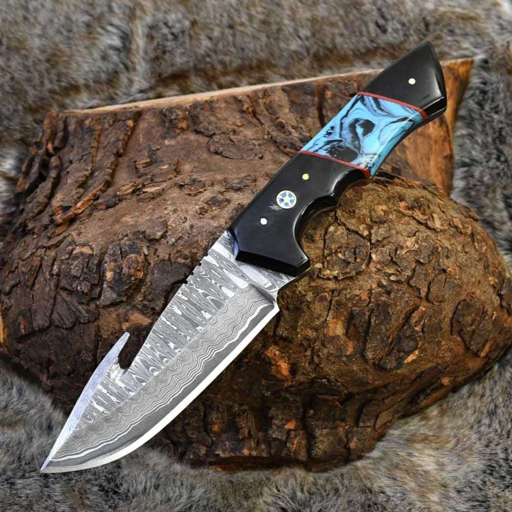 Hunting Gear - Evoke Damascus Knife with Horn & Turquoise Handle - Shokunin USA