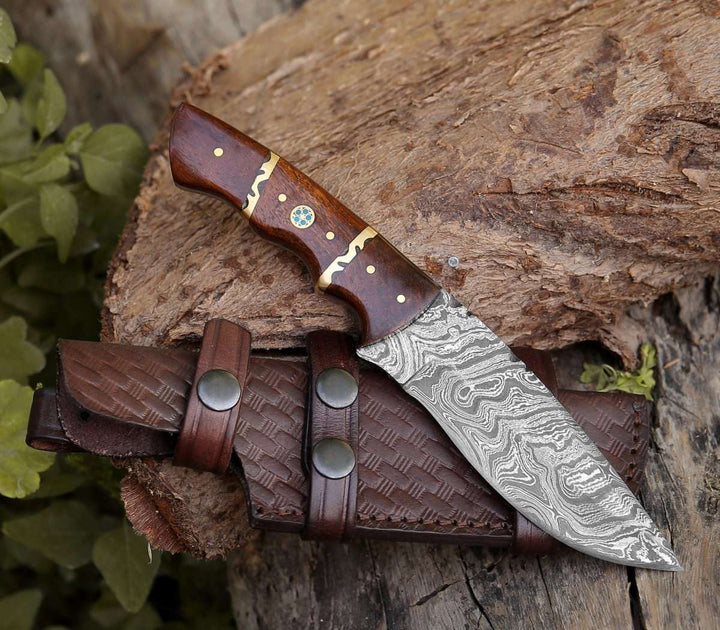 Fang Hunting Knife – Fang Damascus Camp Knife with Rose Wood Handle – shokuninusa
