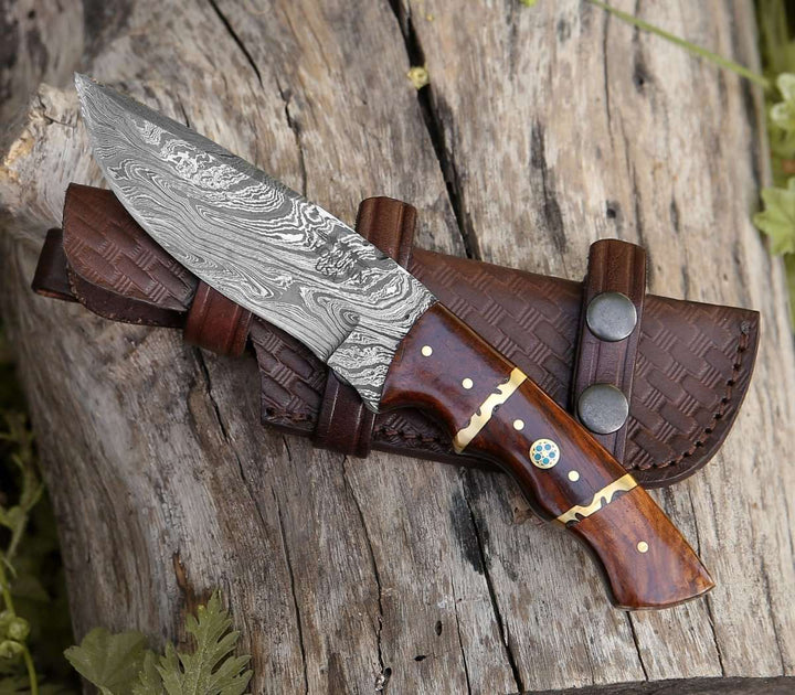 Fang Skinning Knives – Fang Damascus Camp Knife with Rose Wood Handle – shokuninusa
