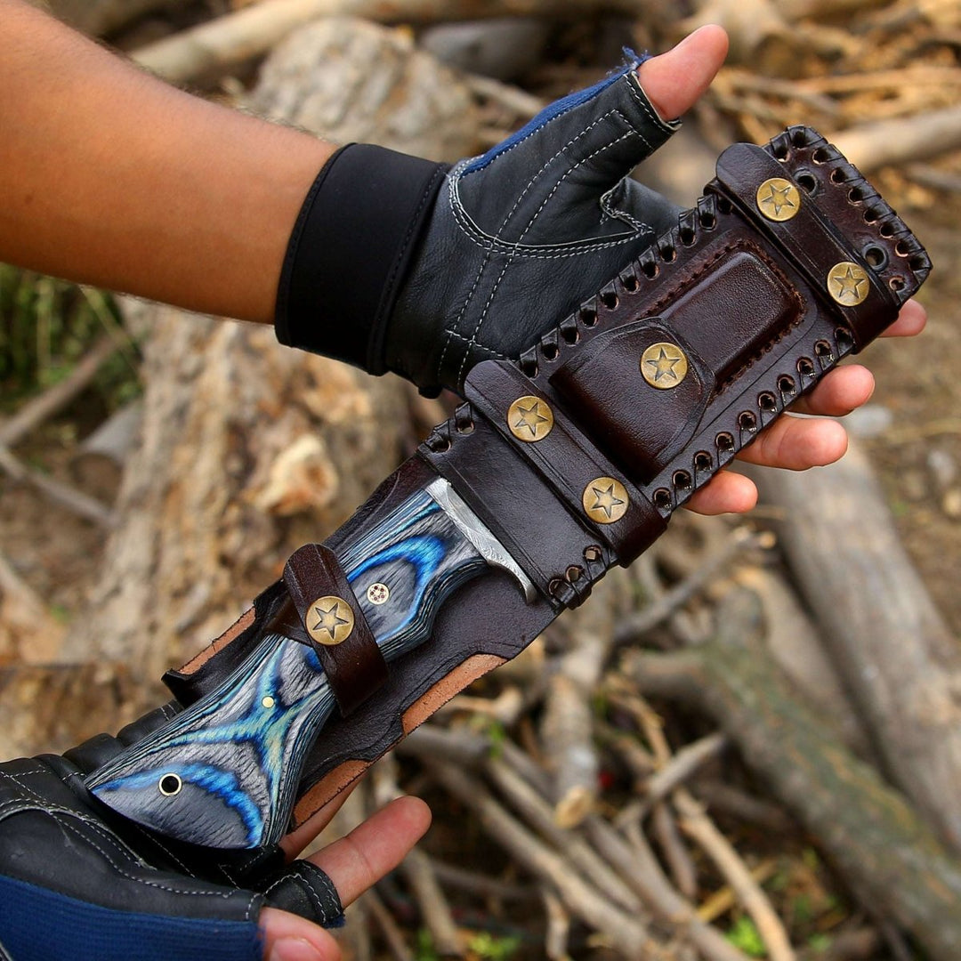 Hellcat Knives – Hellcat Custom Damascus Hunting Knife with Hardwood Handle &amp; Leather Sheath – shokuninusa