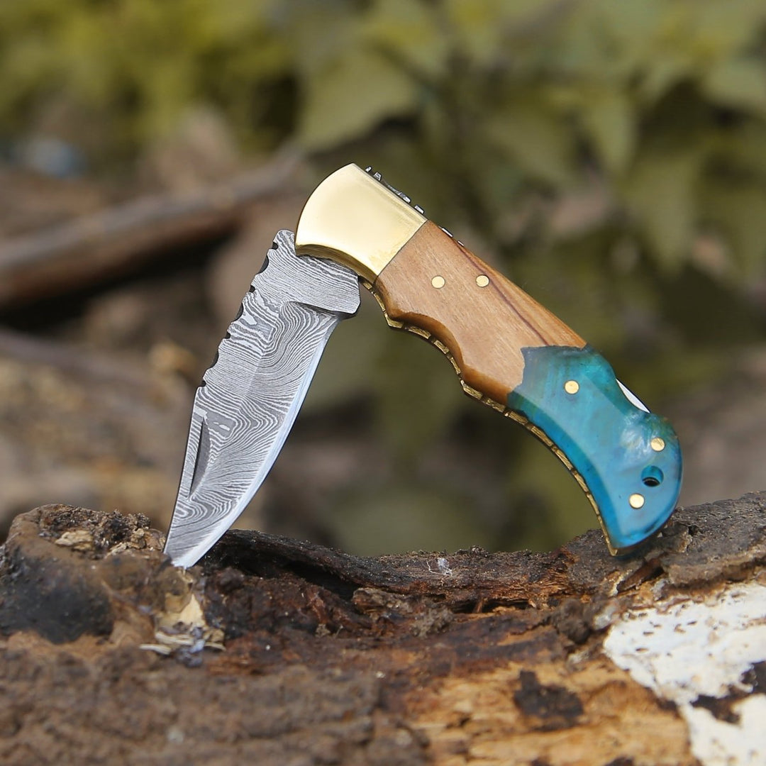 Knight Pocket Knife – Knight Folding Pocket Knife with Olive Wood & Resin Handle – shokuninusa