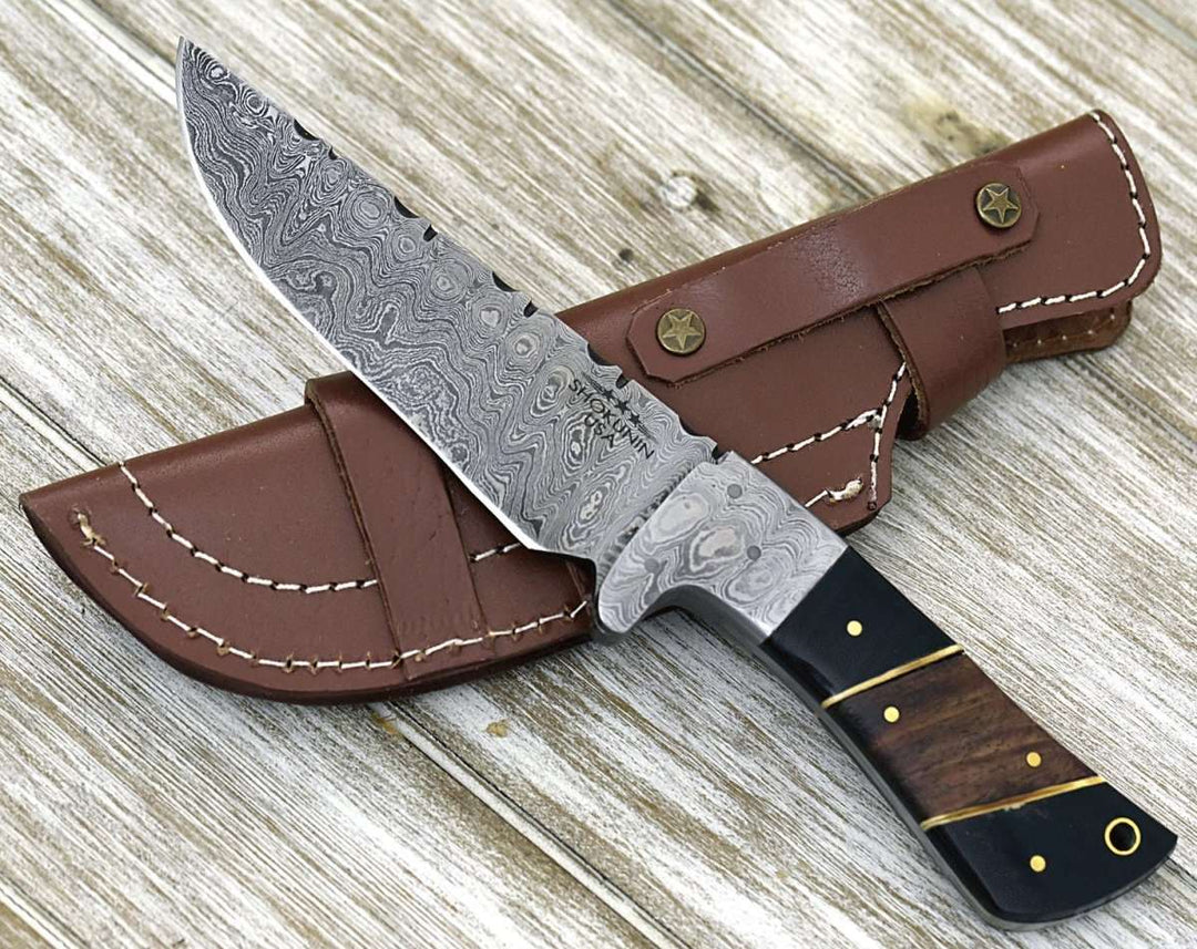Momentum Pocket Knives - Momentum Damascus Knife with Horn &amp; Rosewood Handle - Shokunin USA