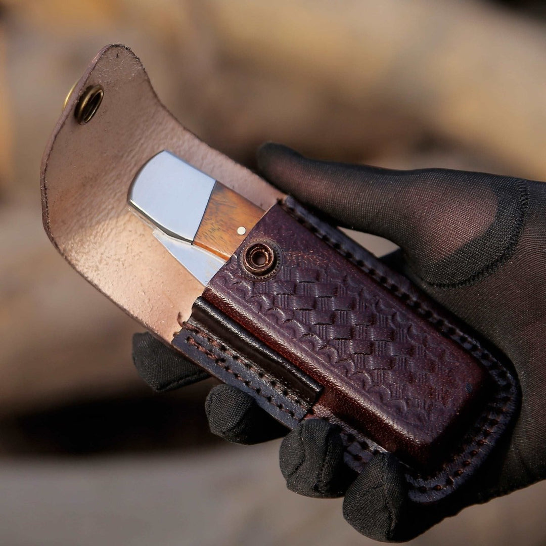 Raze Knife – Raze Pocket Knife Engraved with Exotic Rose Wood Handle – shokuninusa