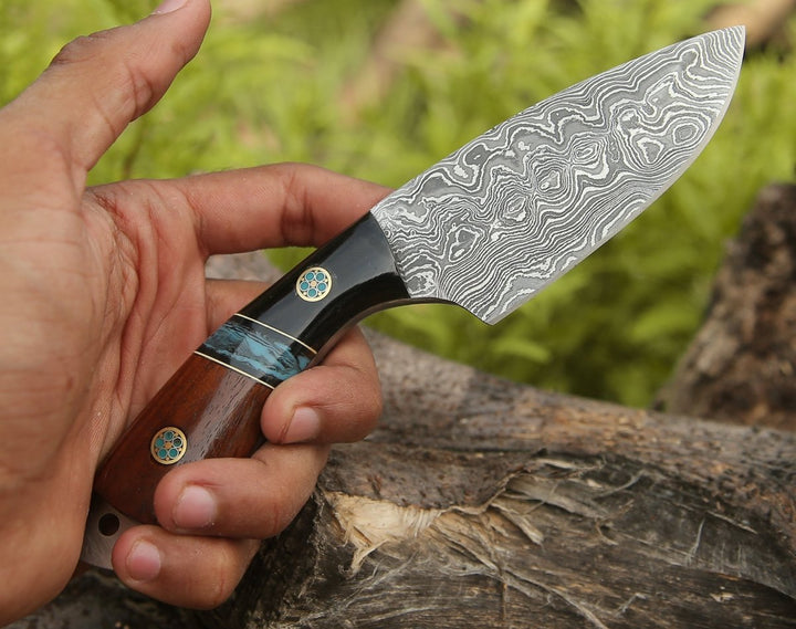 Rift Hunting Knife – Rift Damascus Skinning Knife with Exotic Rosewood &amp; Resin Handle – shokuninusa