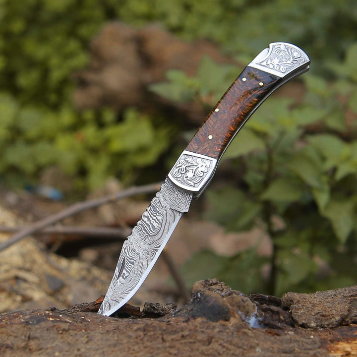 Engraved Folding Knives – Striker Custom Pocket Knife with Pine Cone Handle – shokuninusa