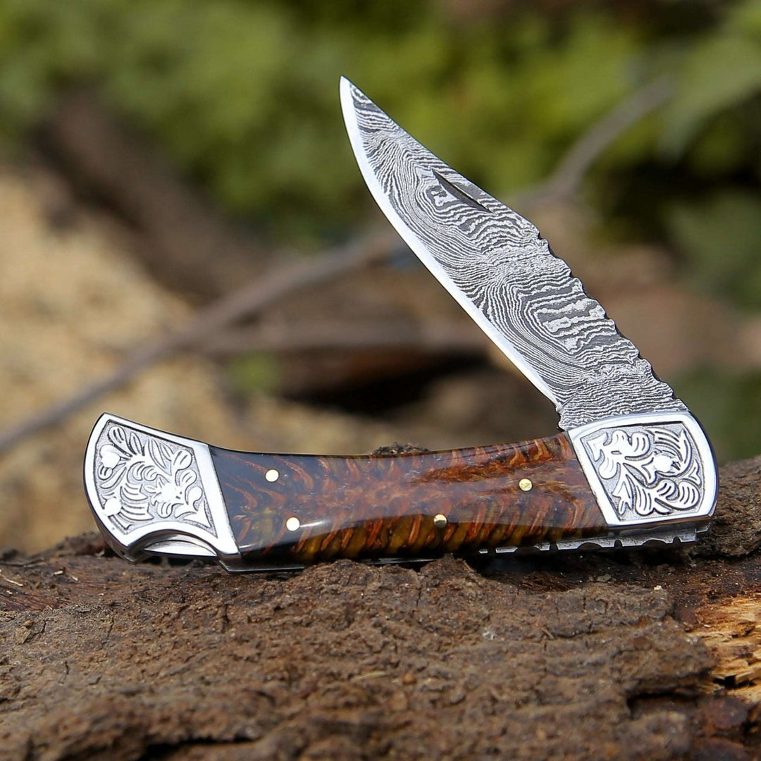 Traditional Folding Knives – Striker Custom Pocket Knife with Pine Cone Handle – shokuninusa
