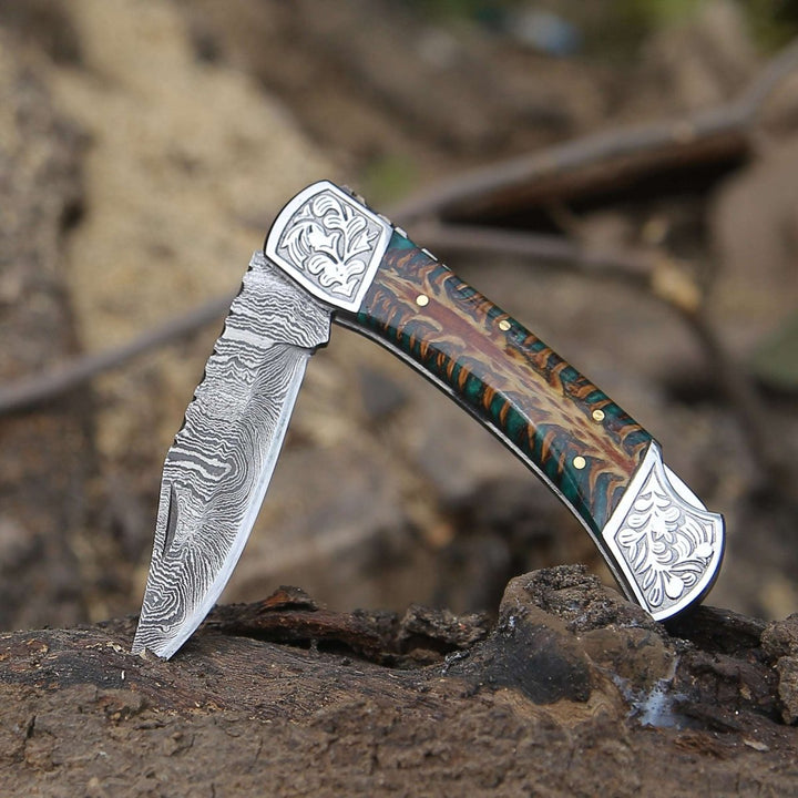 Striker Damascus Knife – Striker Folding Pocket Knife with Pine Cone Handle – shokuninusa