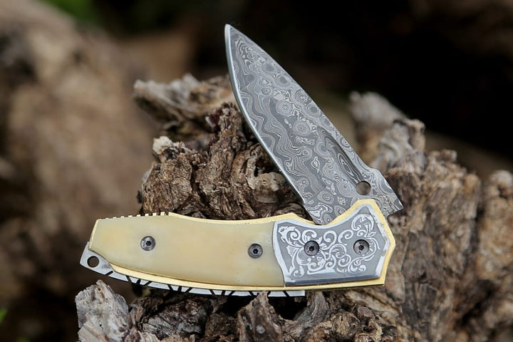 Damascus Tanto Knives – Trailblazer Damascus Pocket Knife with Bone Handle – shokuninusa