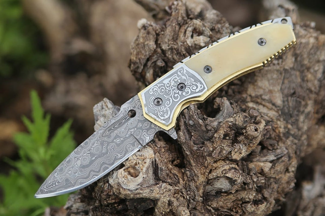 Damascus Tanto Knife – Trailblazer Damascus Pocket Knife with Bone Handle – shokuninusa