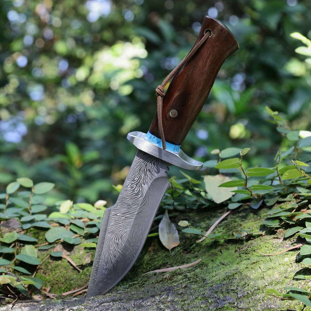 VG-10 Hunting Knives – Umbra Japanese Hunting Knife with VG-10 Damascus Blade and Walnut Wood Handle – shokuninusa