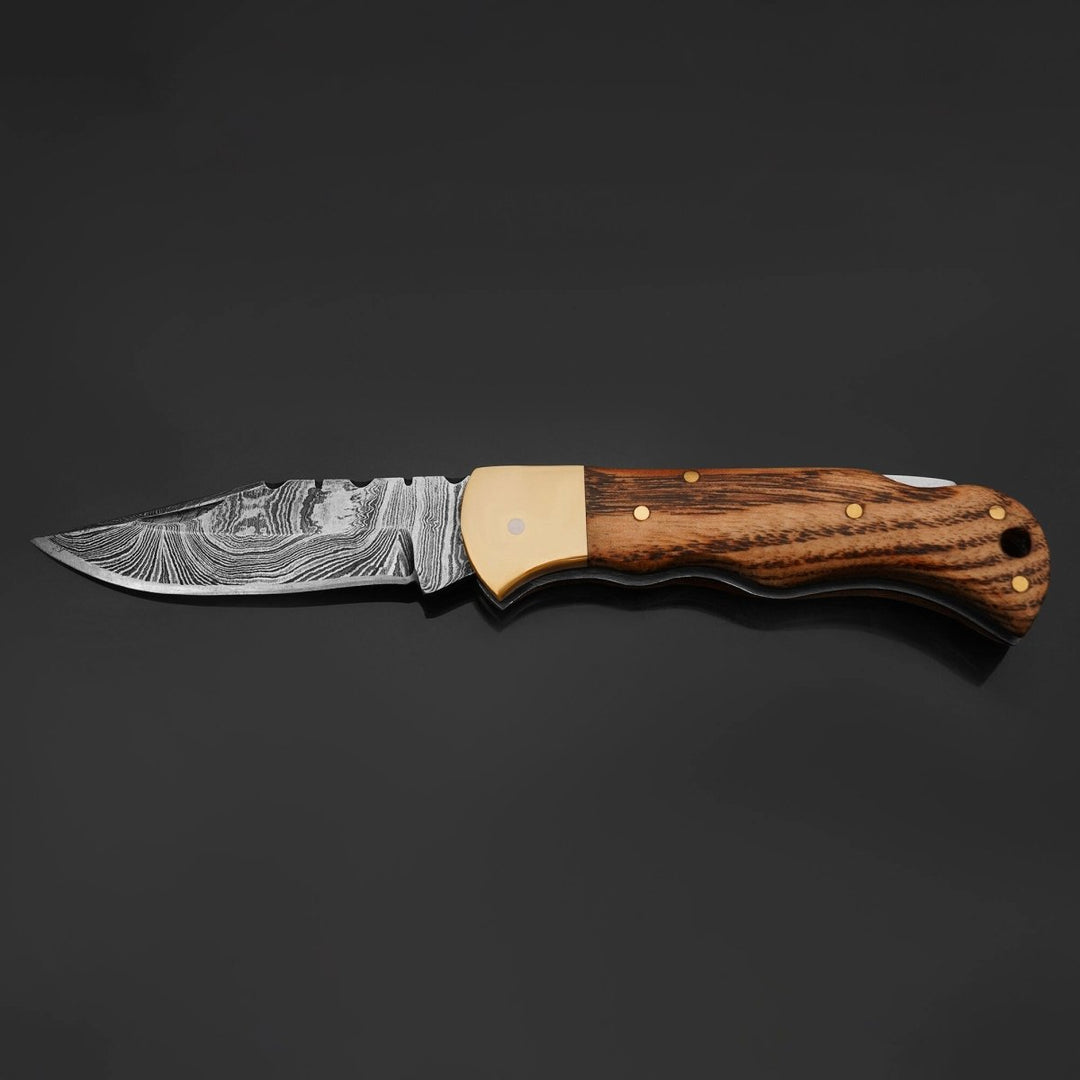Vanguard Pocket Knife – Vanguard Damascus Folding Pocket Knife with Charred Oak Handle – shokuninusa