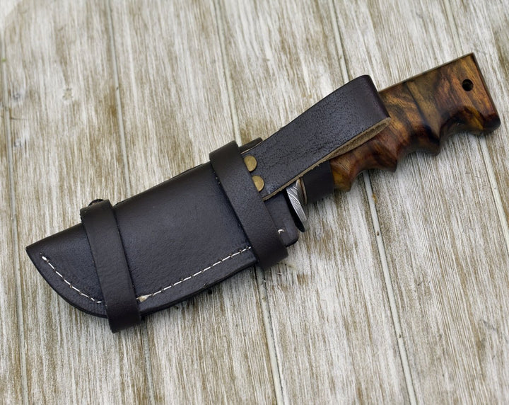 Vivid Custom Knives – Vivid Damascus Hunting Knife with Exotic Rose Wood handle – shokuninusa