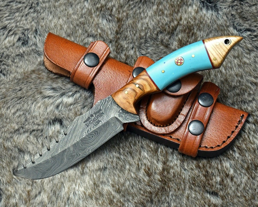 Warlock Hunting Knife – Warlock Damascus Hunting Knife with Olive Wood and Resin Handle – shokuninusa