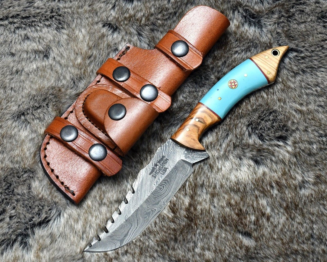 Warlock Skinning Knife – Warlock Damascus Hunting Knife with Olive Wood and Resin Handle – shokuninusa