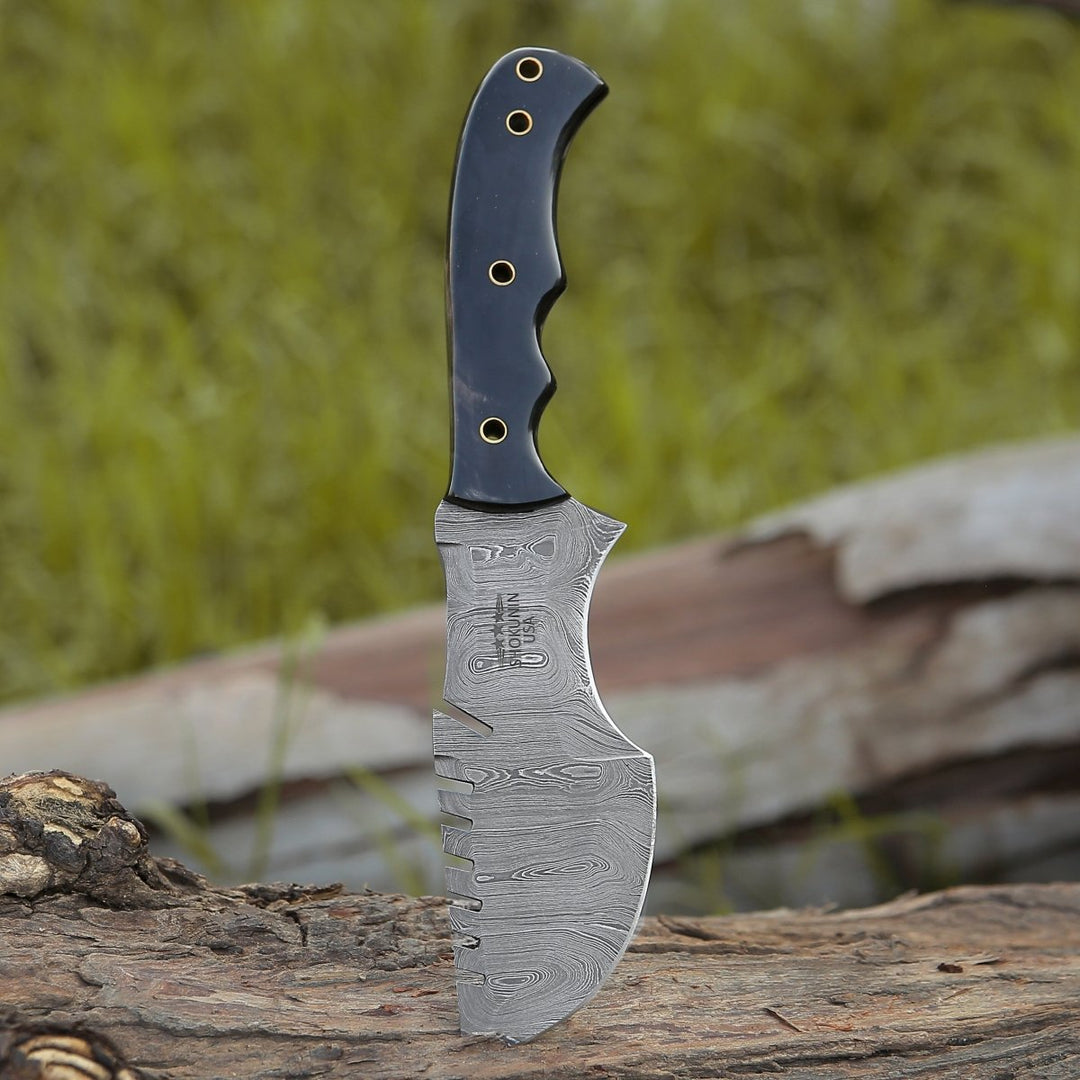 Warthog Hunting Knives - Warthog Damascus Tracker Knife with Horn Handle - Shokunin USA