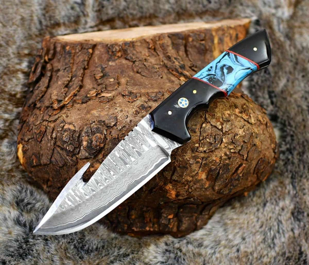 Hunting Gear - Evoke Damascus Knife with Horn & Turquoise Handle - Shokunin USA