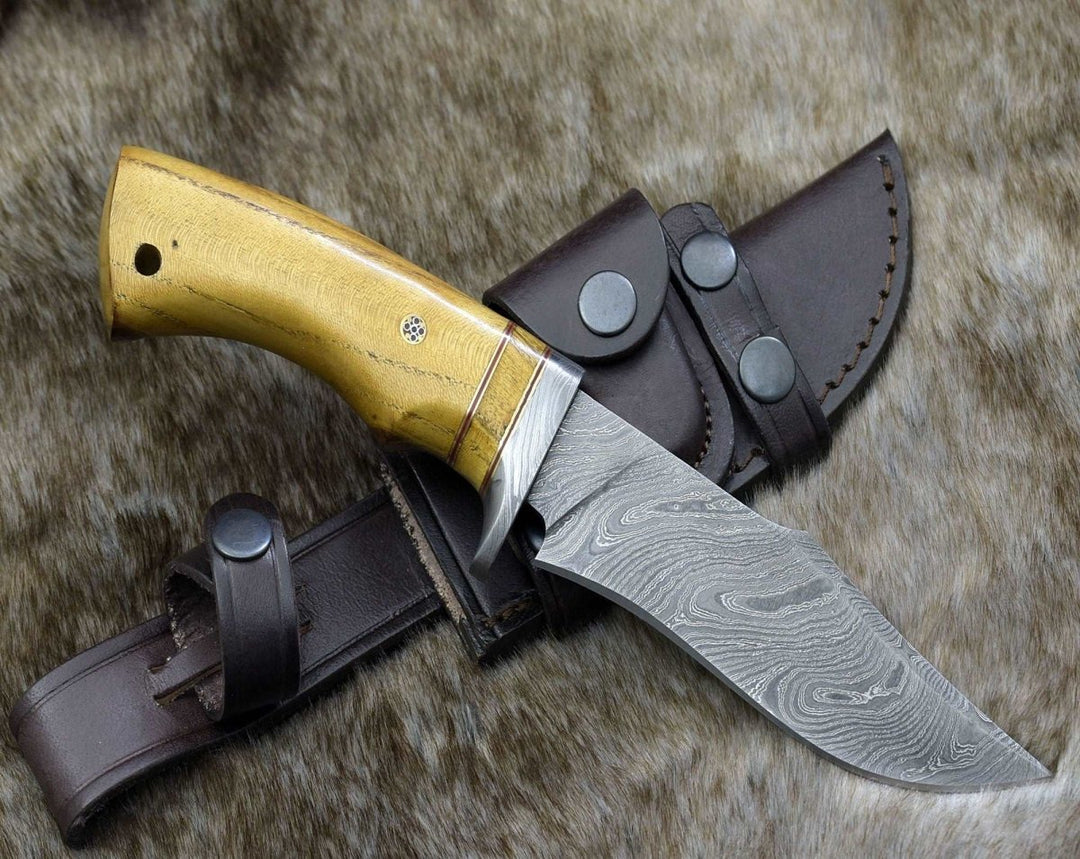 Damascus Knife - Odyssey Damascus Hunting Knife with Exotic Yellow Heart Handle - Shokunin USA