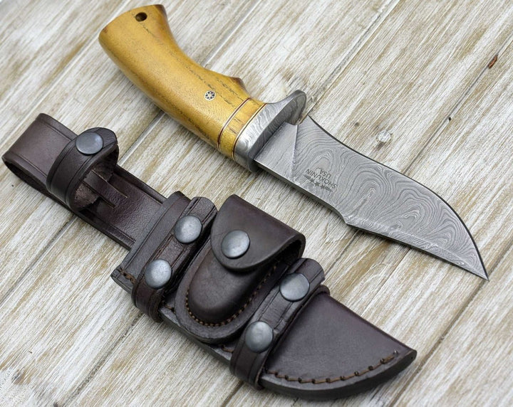 Damascus Knife - Odyssey Damascus Hunting Knife with Exotic Yellow Heart Handle - Shokunin USA