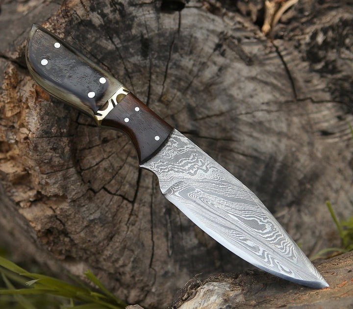 Damascus Knife - Trailseeker Every Day Carry Knife with Ram Horn & Rosewood Handle - Shokunin USA